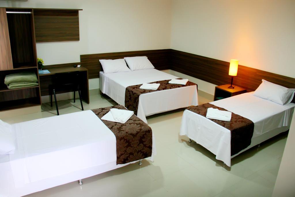 Hotel Belugi Goiânia Oda fotoğraf